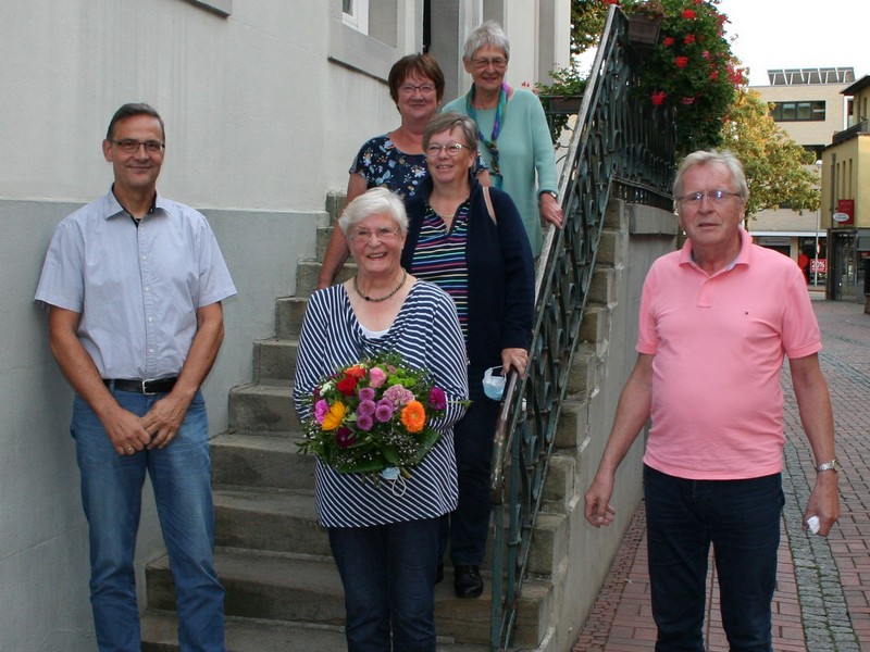 Der neue Vorstand mit Ehrenvorsitzender